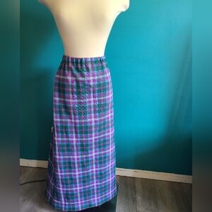 Volup 1970s dk plaid a line maxi skirt, vintage long skirt, vintage floor length